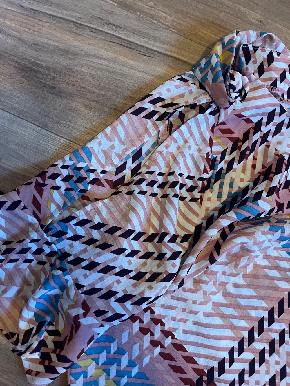 New York & Company Pink Multi-Color Plaid split sleeve Tie-Shoulder Blouse - Picture 6 of 8